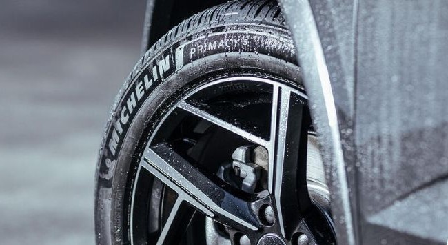 Лето 2025 встречает Primacy 5 — обзор шины, дарящей максимум комфорта от Michelin!